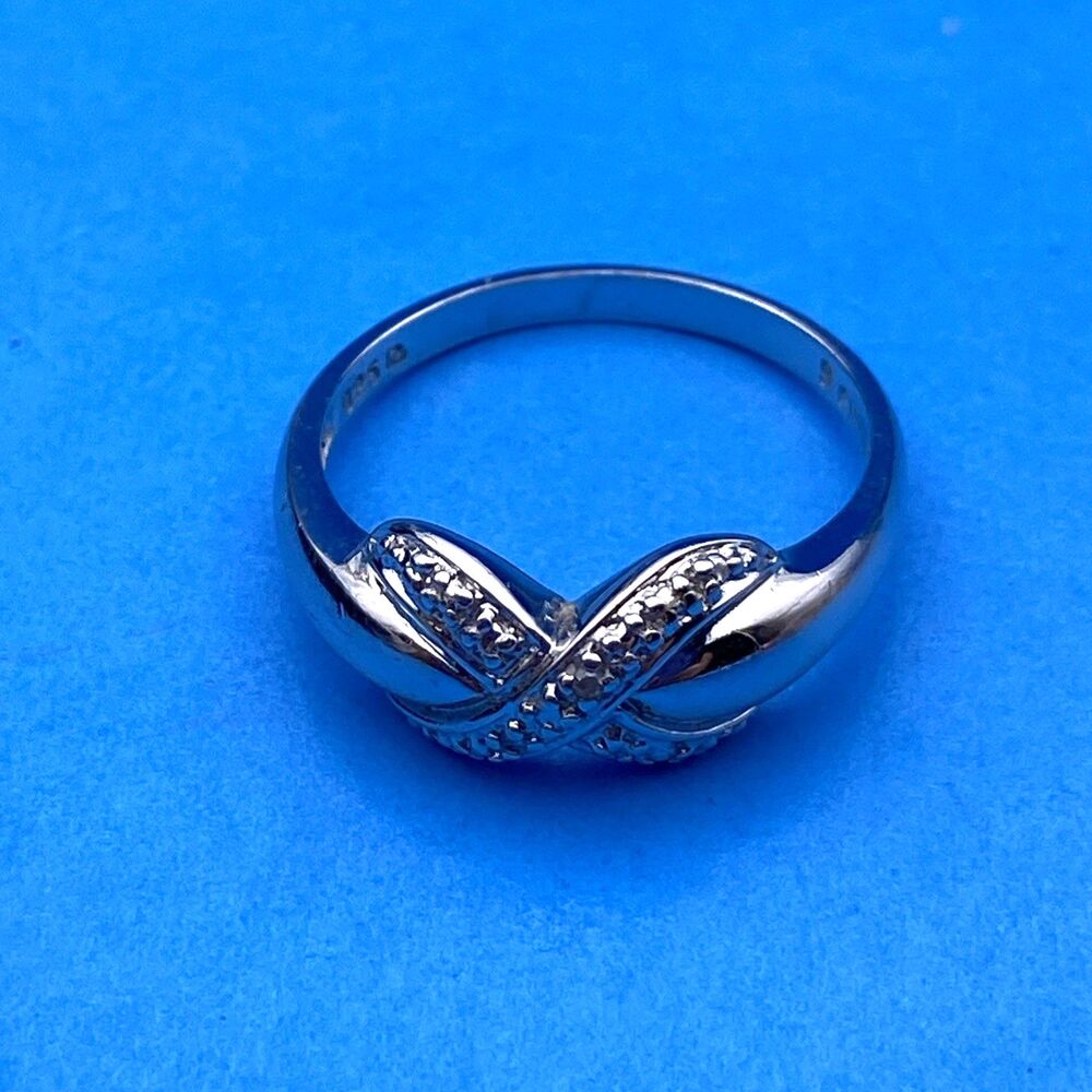 Vintage Sterling Silver 925 Ring X Ribbon Size 9 - 3 Grams